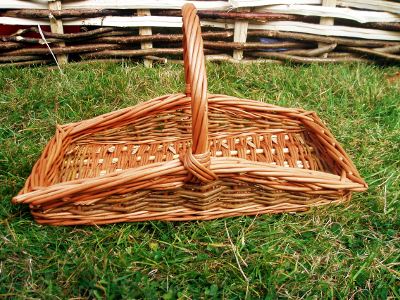 Rectangular willow flower basket