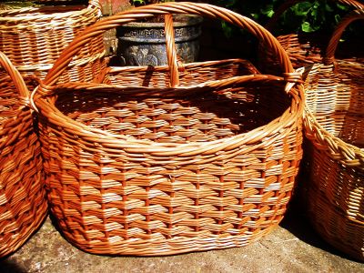 Oval slewed willow shopping basket